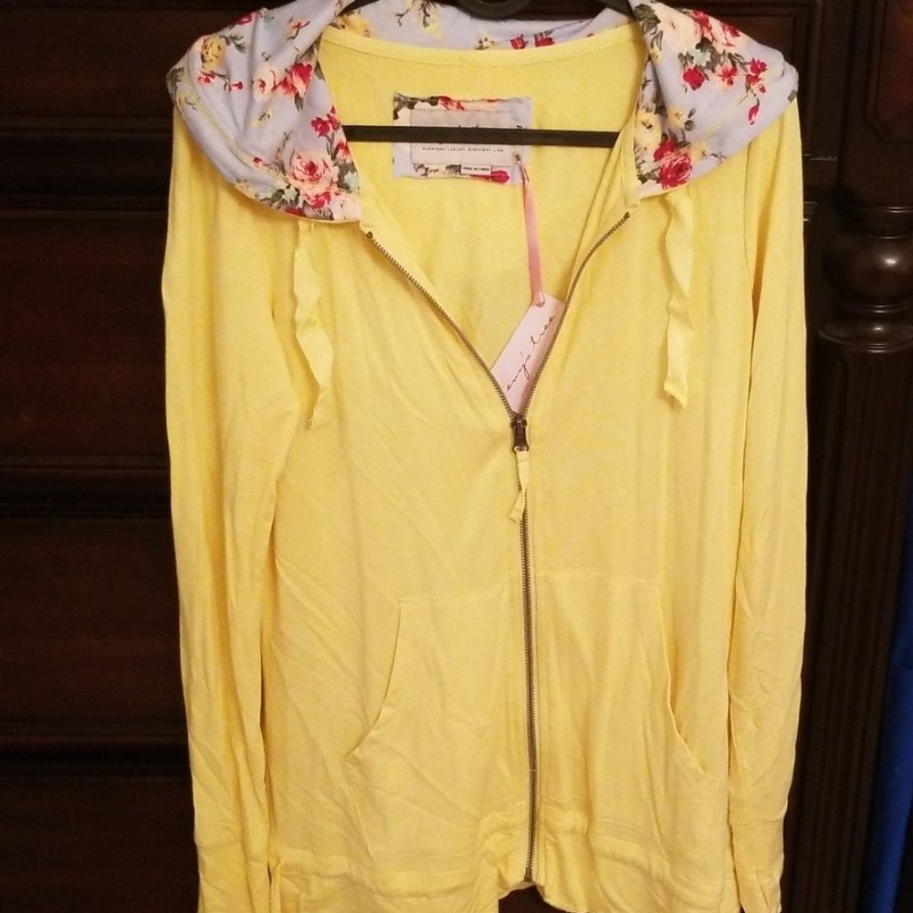 Evy's tree hoodie